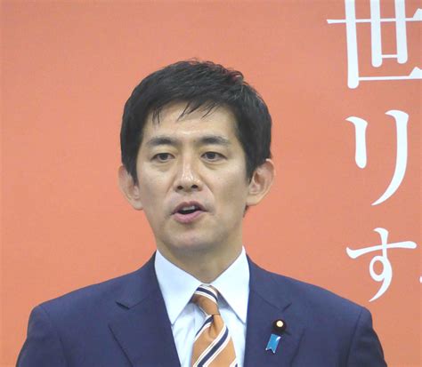 鈴木エイト氏「厳しい対応取れるのか」小林鷹之氏の自民総裁選出馬会見で旧統一教会との関係問う 社会写真ニュース 日刊スポーツ