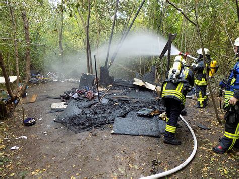 Brand einer Gartenhütte Feuerwehr Ansbach