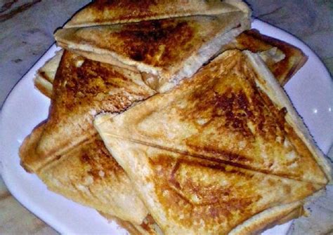 Toasted bread Recipe by Hauwa Rilwan - Cookpad