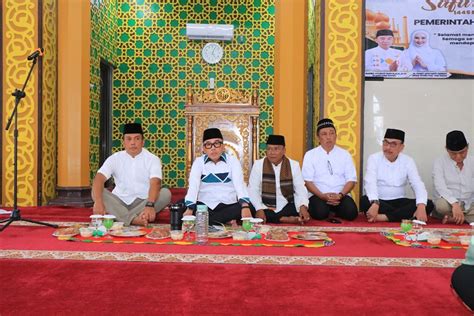 Bupati Adipati Hadiri Kegiatan Safari Ramadhan H Di Kabupaten Way