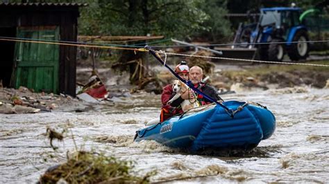 Europa Aon Sch Tzt Schaden Durch Hochwasser Auf Milliarden Euro