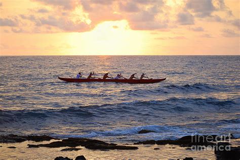 Outrigger Canoe At Sunset In Kailua Kona Photograph By Catherine