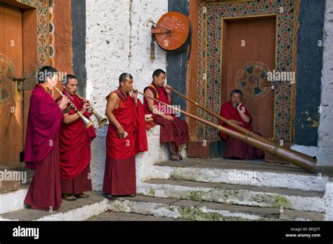 Bhutan Hi Res Stock Photography And Images Alamy