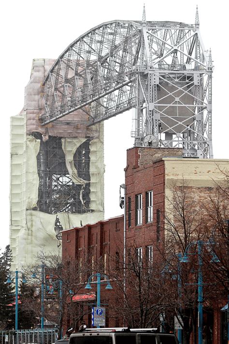 Winds rip at Duluth's Aerial Lift Bridge project - Duluth News Tribune ...