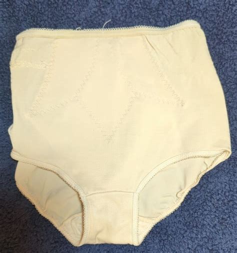 Vtg Jcpenney Soft Skins Girdle Nude White Tummy Suppo Gem