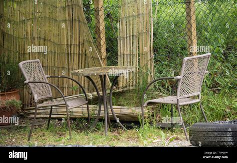Garden Furniture Hi Res Stock Photography And Images Alamy
