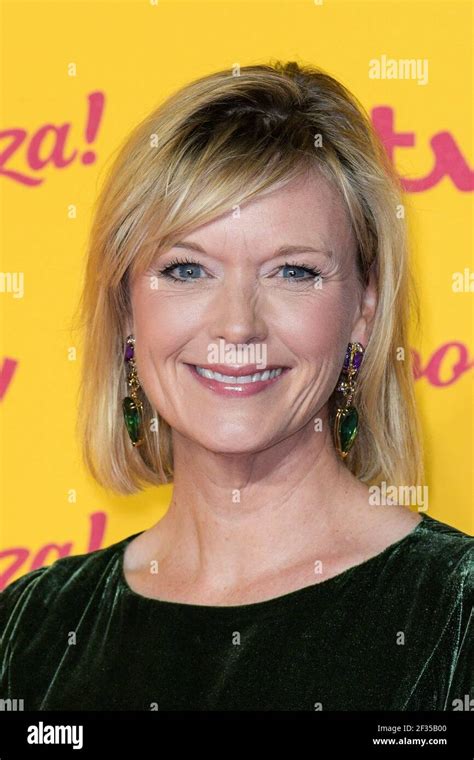 Julie Etchingham Hi Res Stock Photography And Images Alamy