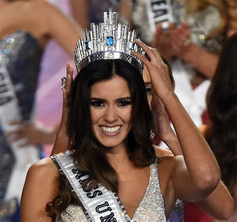 Miss Universe 2015 Colombias Paulina Vega Wins Crown Multimedia