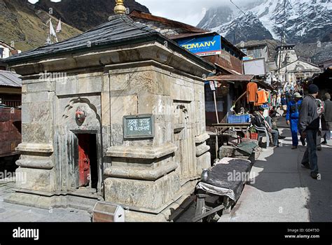 Uttaranchal temples hi-res stock photography and images - Alamy