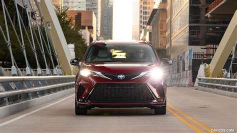Toyota Sienna 2021my Hybrid Xse Color Ruby Flare Pearl Front