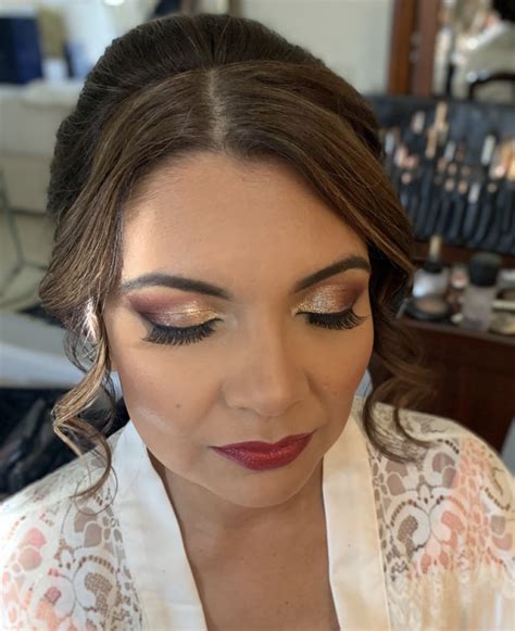 How To Wear Shimmer Eye Makeup On Your Wedding Day Make Me Bridal