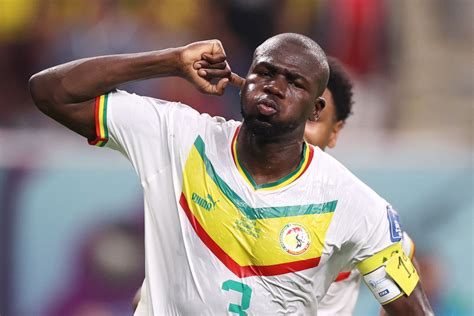 Kalidou Koulibaly Scores Captains Senegal Into Last 16 At 2022 World