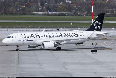 D Aiua Lufthansa Airbus A Wl Photo By G Bor Szabados Id