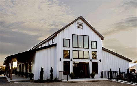 10 Best Barn Wedding Venues Around The GTA Ontario