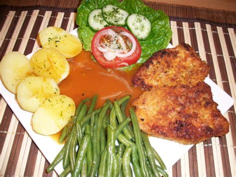 Putenschnitzel In Knuspriger Kartoffelchips Panade Mit Prinzessbohnen