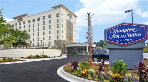 Hampton Inn & Suites North Charleston Airport Hotel