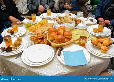 Tabla De Desayuno Marroqu Argelina Fondo Vintage Con Diferentes