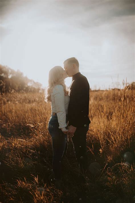 Golden Hour Engagement Session By Caitlin And Camera Engagement