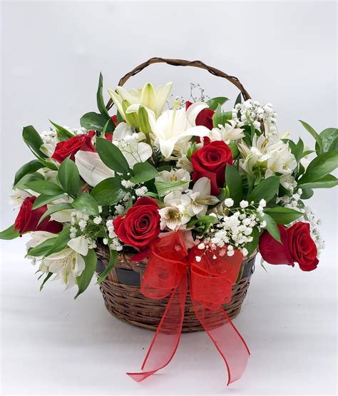 Christmas Basket Easy Flower Shop