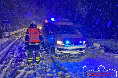 Zahlreiche Eins Tze Wegen Schneefall Freiwillige