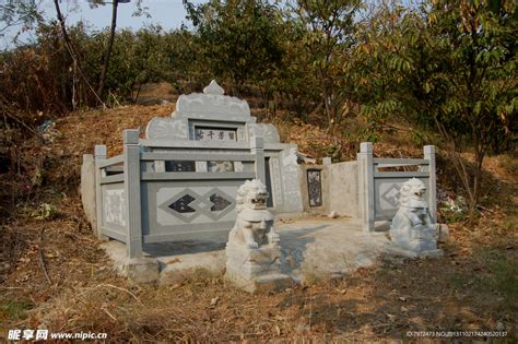 乡村墓地摄影图__建筑摄影_建筑园林_摄影图库_昵图网