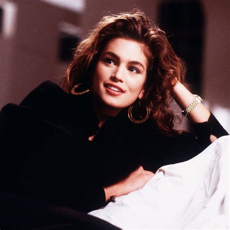 Cindy Crawford Tv Show Icon To Feature Modeling Wars In 1980s