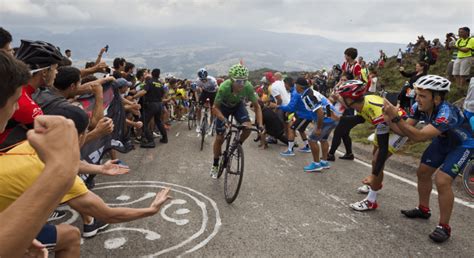 Salida etapa 7 Vuelta España Área Personal de EL DIARIO MONTAÑES