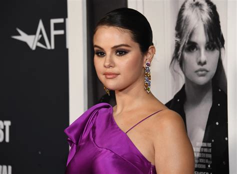 Selena Gomez Slams Rumor Of Affair With Jfks Grandson