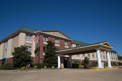 Holiday Inn Express Hotel And Suites Oxford Oxford Mississippi Us