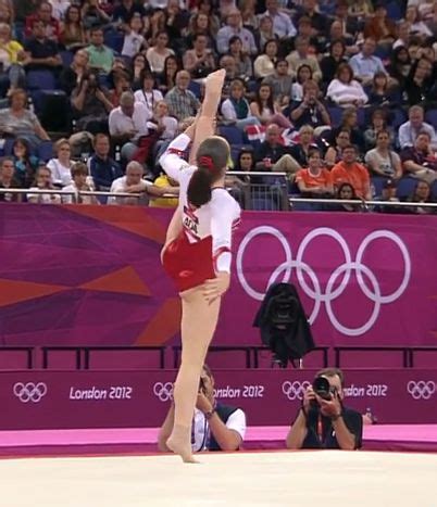 Aliya Mustafina - Floor Bronze - London 2012 | Gymnastics pictures ...