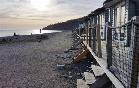 Monmouth Beach Lyme Regis Photos Uk Beach Guide