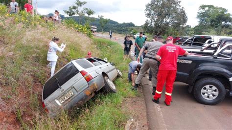 Homem Morre Ap S Se Envolver Em Acidente Entre Carro E Caminh O Na