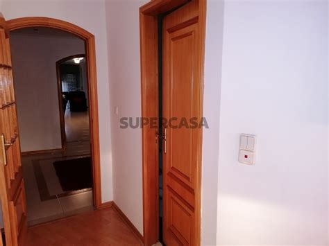 Apartamento T3 à venda na Rua Alexandre O Neill SUPERCASA