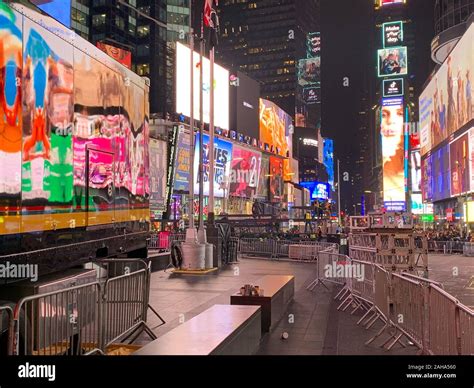 United States 26th Dec 2019 Men Are Seen Setting Up The Stages