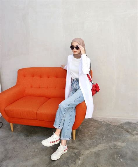 Pin Oleh Dhila Resky Di Ootd Hijabers Model Pakaian Hijab Gaya Model