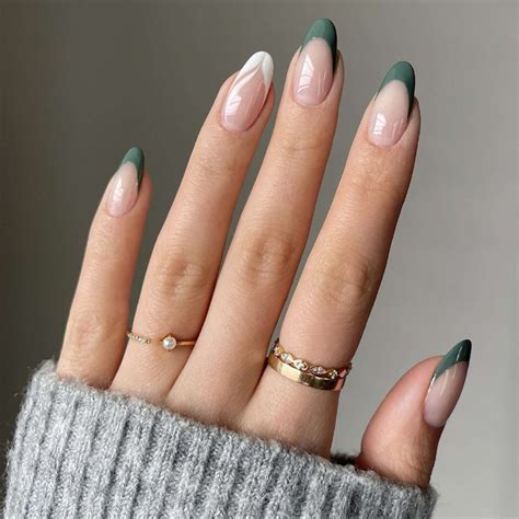 Best 14 Almond French Nails You Must Try This Year
