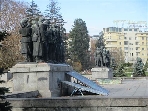 Monumento All Armata Rossa Gruppo Scultoreo Accoglienza Trionfale