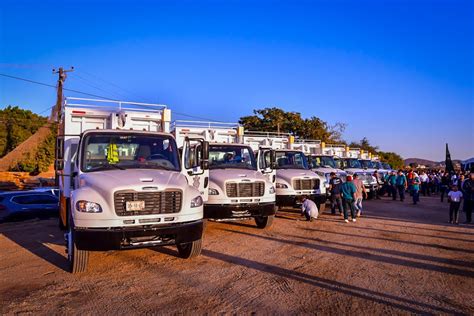 Entrega Gobierno de Mazatlán quince nuevos camiones recolectores de