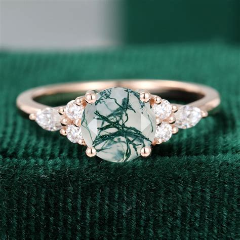 Kite Cut Emerald Engagement Ring Set In 14K Rose Gold MollyJewelryUS