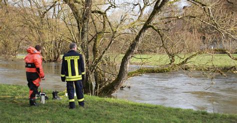 Junge Nach Bootsunfall In Der Lahn Gestorben