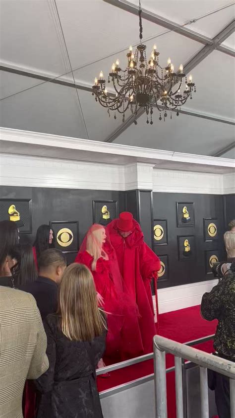 Sam Smith And Kim Petras Take Over The Grammys Carpet Grammys The