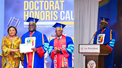 Le Président Félix Tshisekedi reçoit le diplôme de Docteur honoris