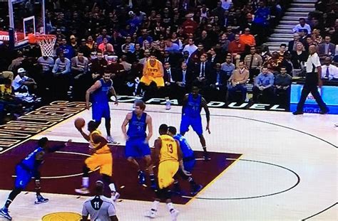 Video: Kyrie Irving puts deadly crossover on Dirk Nowitzki