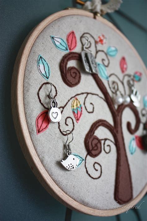 Bee-inspired: Earring embroidery ring tutorial