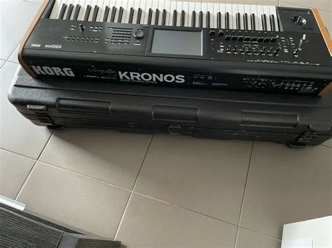 Brand New Korg Kronos 2 61 Keys Synthesizer Music Workstation Keyboard