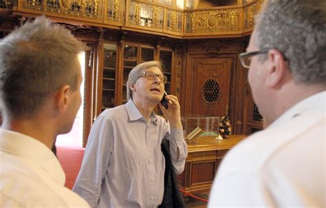 Vittorio Sgarbi La Bella Principessa Far Bene Alla Reggia Di Monza