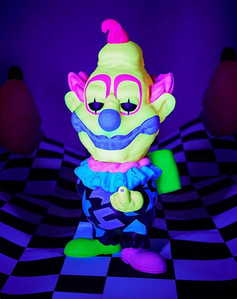 Killer Klowns From Outer Space Jumbo