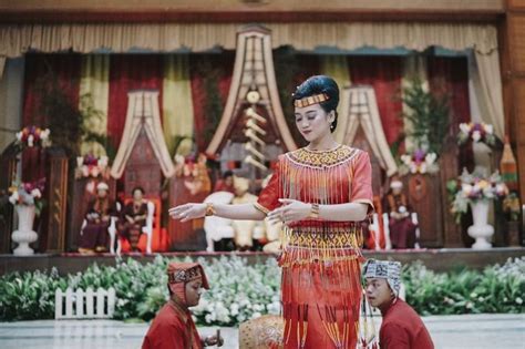 Toraja Traditional Wedding of Titut & Yosia by Warna Project ...