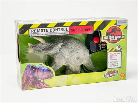 Remote Control Triceratops - Jurassic Toys