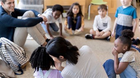 10 Benefits of Classroom Games for Kids (And Teachers Too) - Pedagogue